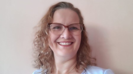 Adamantinense tem texto em e-book que promove reflexão e ajuda mulheres na luta contra o câncer