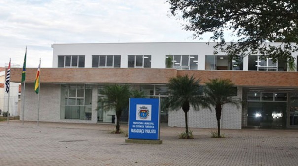 Carro da Prefeitura de Paragua�u Paulista � apreendido com carregamento de drogas; prefeita abre processo para investigar