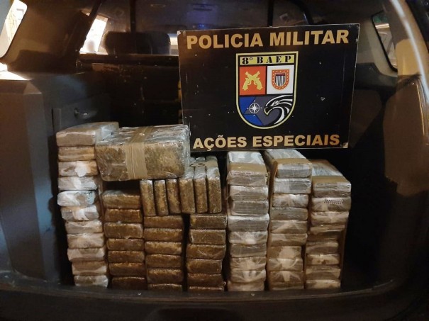Contratado para transportar droga de Ara�atuba a Presidente Prudente, traficante acaba preso com mais de 53kg de maconha