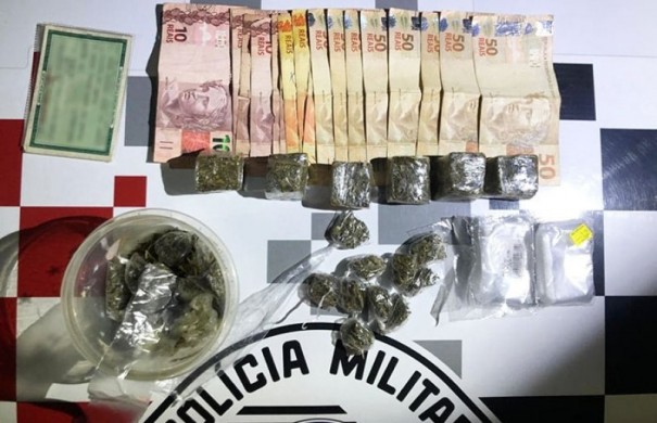 Pol�cia Militar de Bastos prende dois indiv�duos por tr�fico de entorpecente