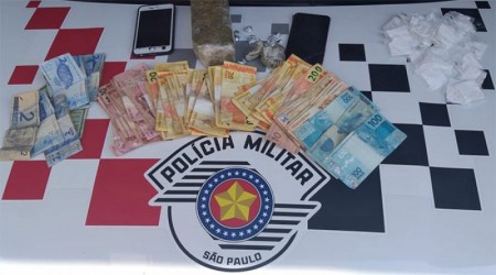 Polícia Militar faz flagrante de tráfico de drogas em Bastos