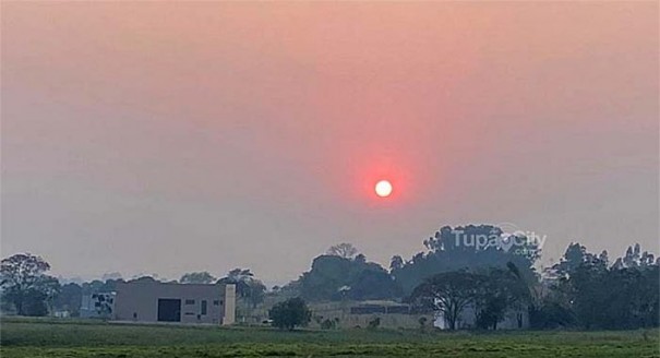 Fumaa de queimadas na Amaznia e Pantanal se estende por 3 mil quilmetros e atinge Tup, Bastos e regio