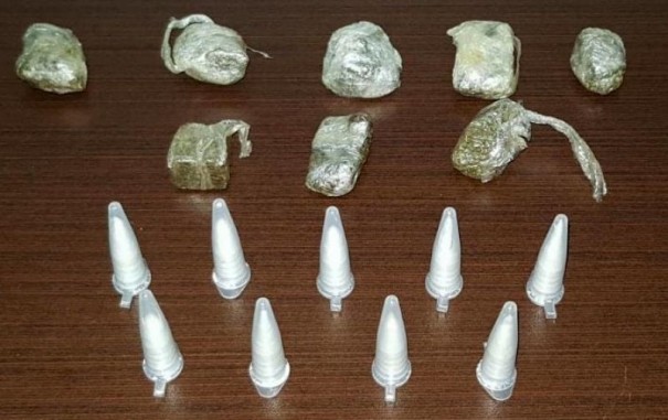 Pol�cia Militar de Hercul�ndia flagra indiv�duo com maconha e coca�na