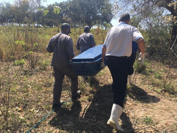 Cad�ver � encontrado dentro de c�rrego na zona sul de Presidente Prudente