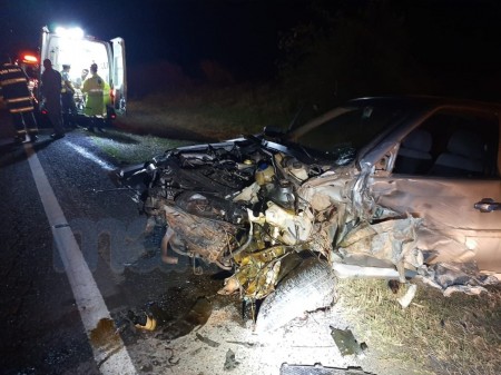 Motorista fica ferido em colisão frontal na SP-294 em Tupã