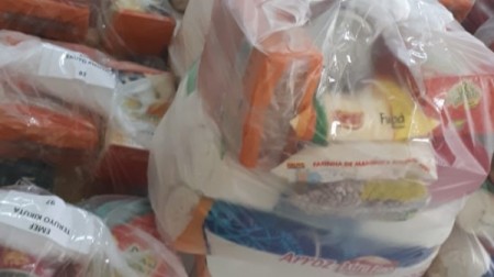 Secretaria Municipal de Educação de Adamantina entrega mais de 660 kits de alimentação em agosto