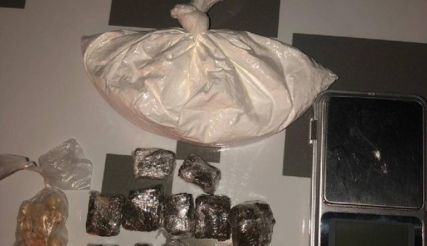 Homem � preso por tr�fico em Rin�polis