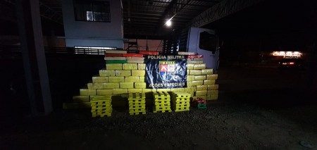 Após abordagem em Presidente Prudente, Baep apreende mais de 2 toneladas de maconha e recupera caminhão furtado