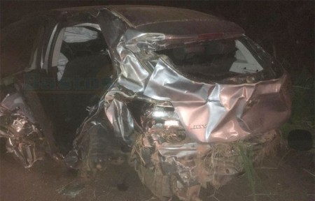 Veículo capota na Rodovia Miguel Gantus, no trecho Herculândia - Queiroz