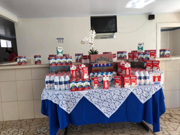 CPP arrecada mais de 300 litros de leite em ao solidria em prol da Santa Casa de Osvaldo Cruz