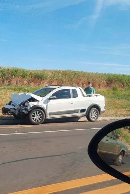 Acidente de trânsito é registrado na SP-294, em Parapuã