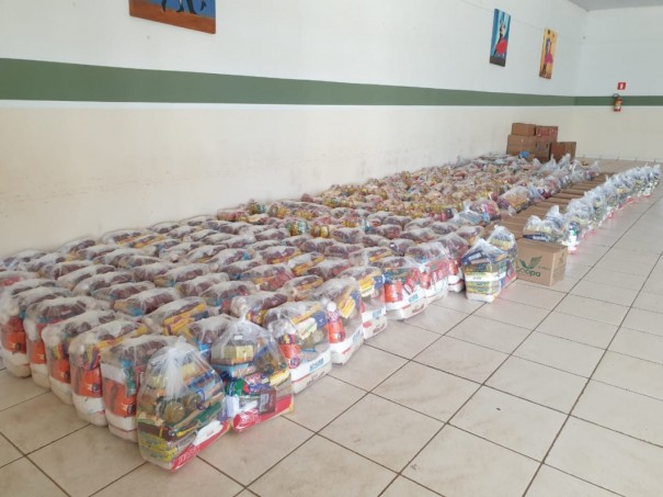 Live solid�ria realizada pelos vereadores de Parapu� arrecada quase 6 toneladas de alimentos