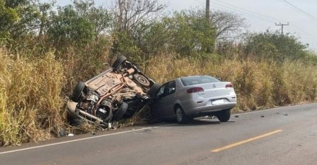 Cinco pessoas ficam feridas em acidente na vicinal Bastos - Tupã