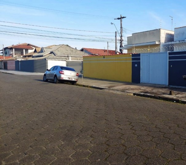 Promotoria de Fl�rida Paulista apura uso de carro oficial pelo prefeito em viagem a cidade do litoral