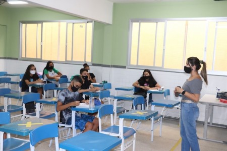 Escolas de Osvaldo Cruz retomam às aulas no sistema híbrido