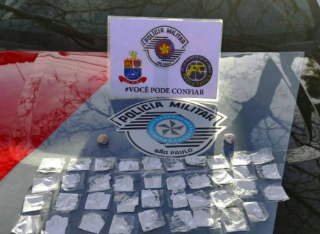 Força Tática prende homem em flagrante pelo crime de tráfico de drogas, em Inúbia Paulista