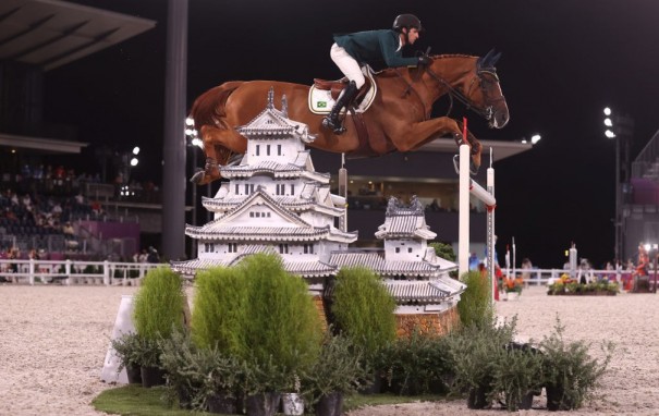 Brasil se classifica para a final do salto por equipes no hipismo; suecos dominam prova