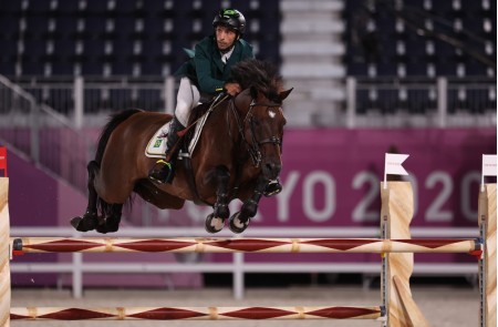 Yuri Mansur faz duas faltas e fica sem chance de medalha no hipismo saltos