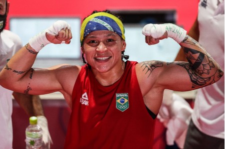 Beatriz Ferreira vai às semis e garante terceira medalha do boxe na Tóquio 2020