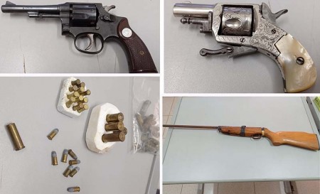 PM apreende armas de fogo e munições localizadas em residência de Rinópolis 