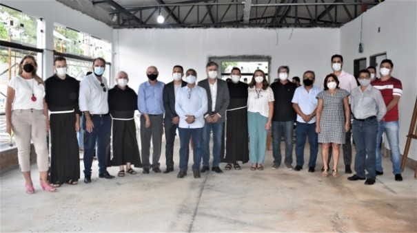 Santa Casa e Prefeitura de Adamantina e inauguram Centro de Diagn�stico de Imagem e Banco de Sangue