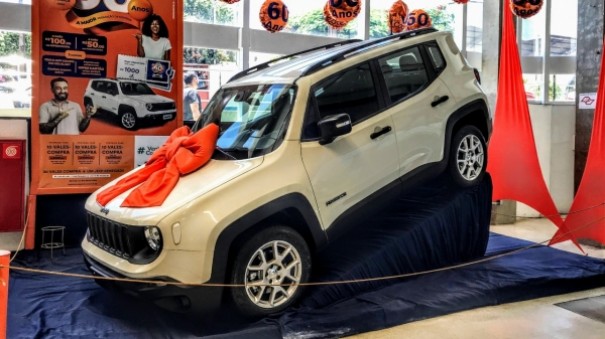 Cocipa encerra campanha Cliente Feliz 2021; ganhadora do Jeep Renegade  de Adamantina