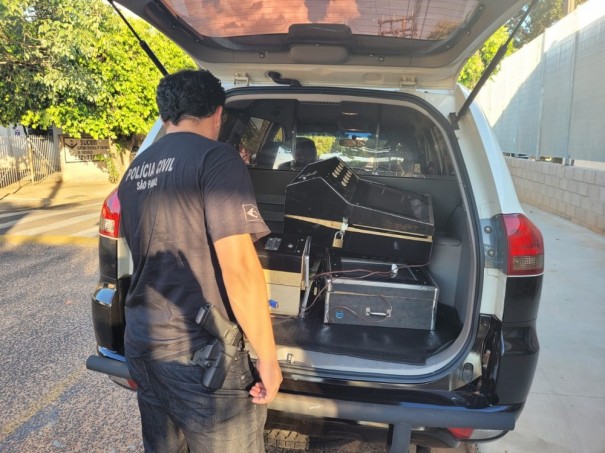 Operao policial apreende mquinas caa-nqueis e objetos usados em jogos clandestinos em Dracena