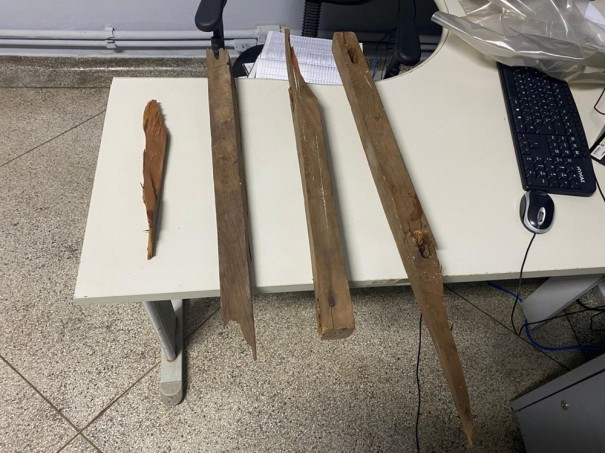 Homem � preso ap�s matar e desfigurar rosto de mulher com peda�o de madeira