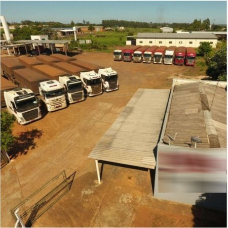 Operação policial bloqueia veículos e imóveis de transportadora suspeita de ser utilizada para lavagem de dinheiro