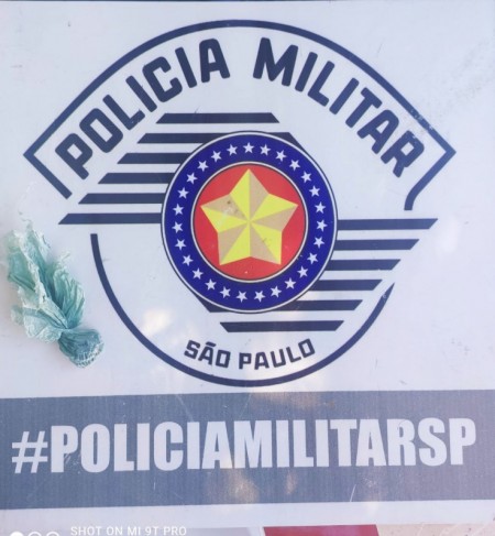 Polícia Militar surpreende adolescentes com maconha, em Salmourão