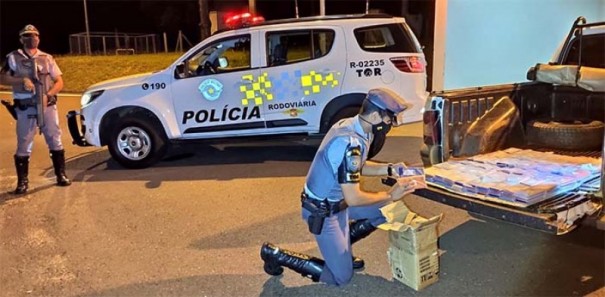 Pol�cia Rodovi�ria apreende 291 celulares sem documenta��o fiscal na SP-270