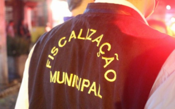 No primeiro dia do toque de recolher fiscaliza��o de Dracena aplica 6 multas