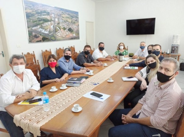 Prefeito de Junqueir�polis e SEBRAE iniciam a implanta��o do plano de 100 Dias