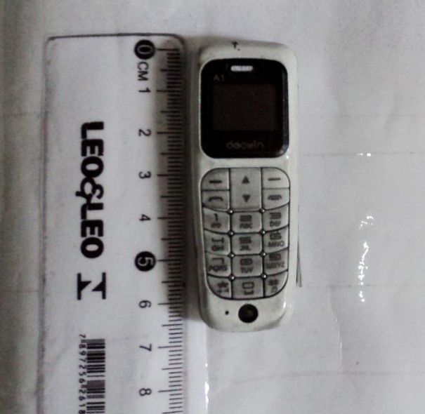 Visitante � flagrada ao tentar entrar com celular na Penitenci�ria de Irapuru