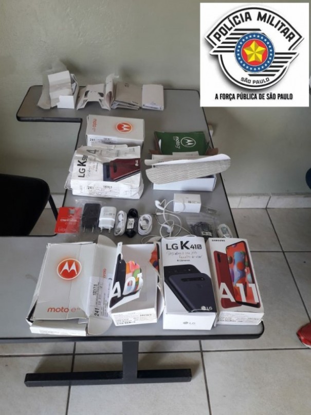 Pol�cia Militar apreende objetos produtos de furto em Osvaldo Cruz