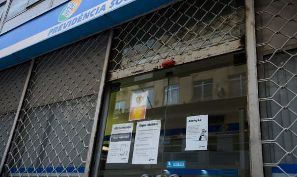 Supremo confirma acordo com novos prazos para INSS analisar benef�cios