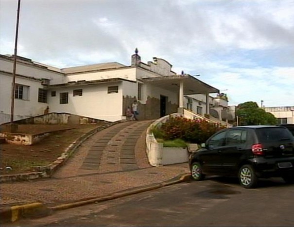 Idoso deficiente fsico vai para a UTI aps ser atacado por abelhas em Adamantina