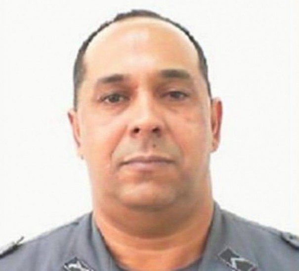 PM morre ap�s bater motocicleta contra placa de sinaliza��o em Santo Anast�cio