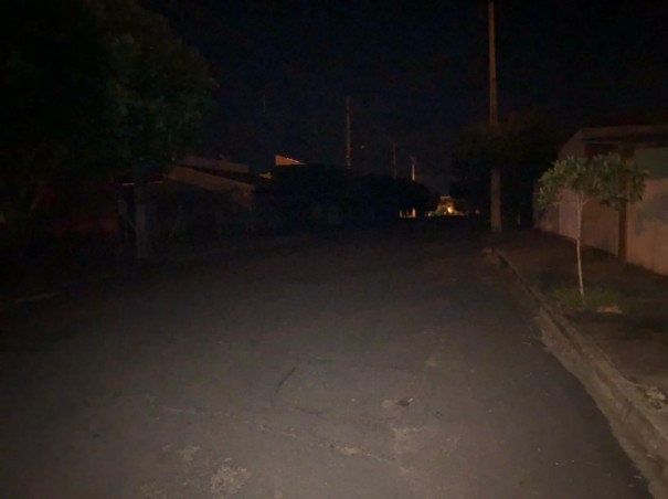 Voc� Rep�rter: Moradores do �lvaro Campoy reclamam da falta de ilumina��o em algumas ruas do bairro