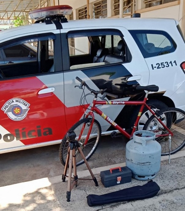 Pol�cia Militar prende autor de furto a resid�ncia, em Osvaldo Cruz