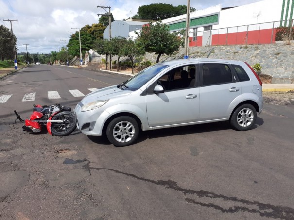 Acidente de tr�nsito � registrado na Avenida Estados Unidos em OC
