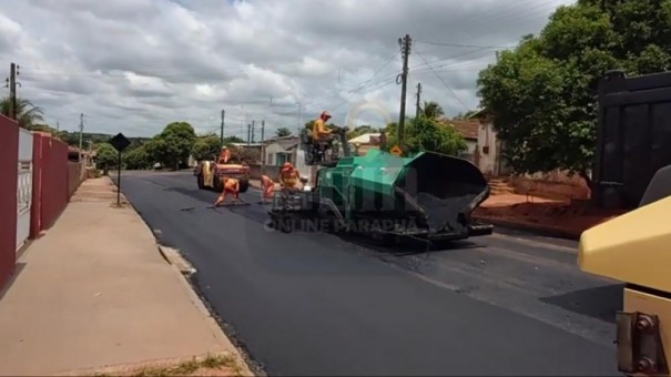 Prefeitura de Parapu� realiza recape em diversas ruas do munic�pio