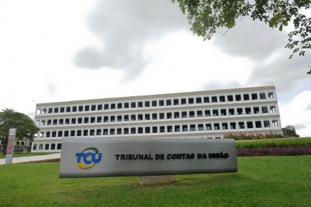 Parlamentares pedem ao TCU investigação sobre gastos com comida do governo federal