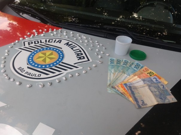 Homem � preso com 72 pedras de crack em Osvaldo Cruz