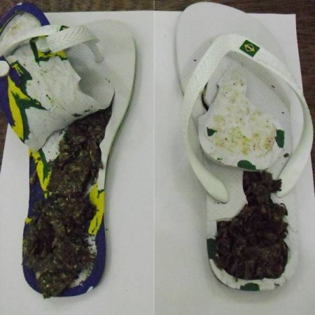 Visitante é flagrada ao tentar entrar com maconha escondida em chinelo na Penitenciária de Flórida Paulista
