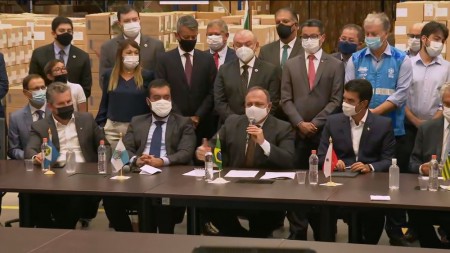 Em cerimônia em SP, Pazuello diz que vacinação contra a Covid-19 no país começa nesta segunda