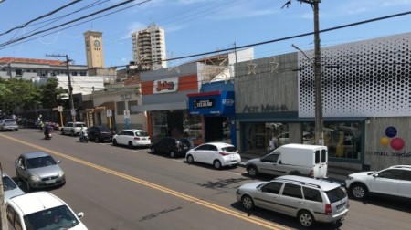 Com funcionamento limitado a 8h/dia, lojas têm flexibilidade para decidir horário de atendimento em Adamantina