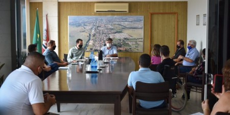 Reivindicação antiga do comércio, revitalização da área central começa a ser debatida em Adamantina