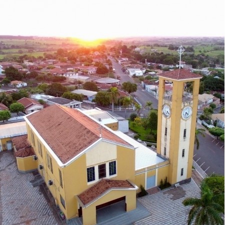 Missas, cultos e estadia de hóspedes estão proibidos em Flórida Paulista