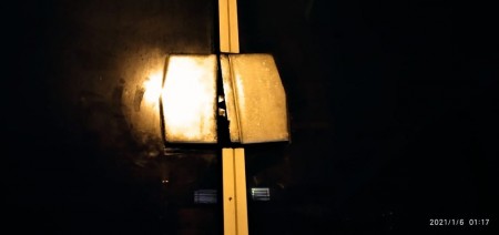 Com chave de fenda, homem arromba fechadura de janela de padaria para furtar cigarros e dinheiro, mas acaba flagrado pela Polícia Militar